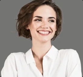 Mulher elegante sorrindo