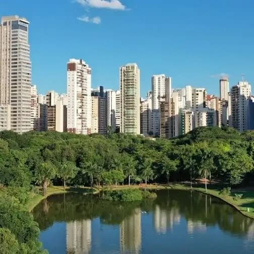 Foto aérea do Setor Bueno em Goiânia, GO
