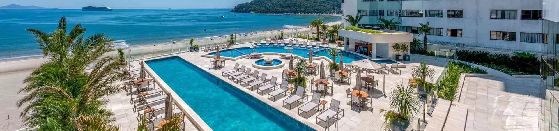 Piscina do One Tower, da FG Empreendimentos