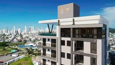 Apartamentos à venda no Coqueiros Boulevard em Camboriú, SC Apartamentos à venda no Coqueiros Boulevard em Camboriú, SC