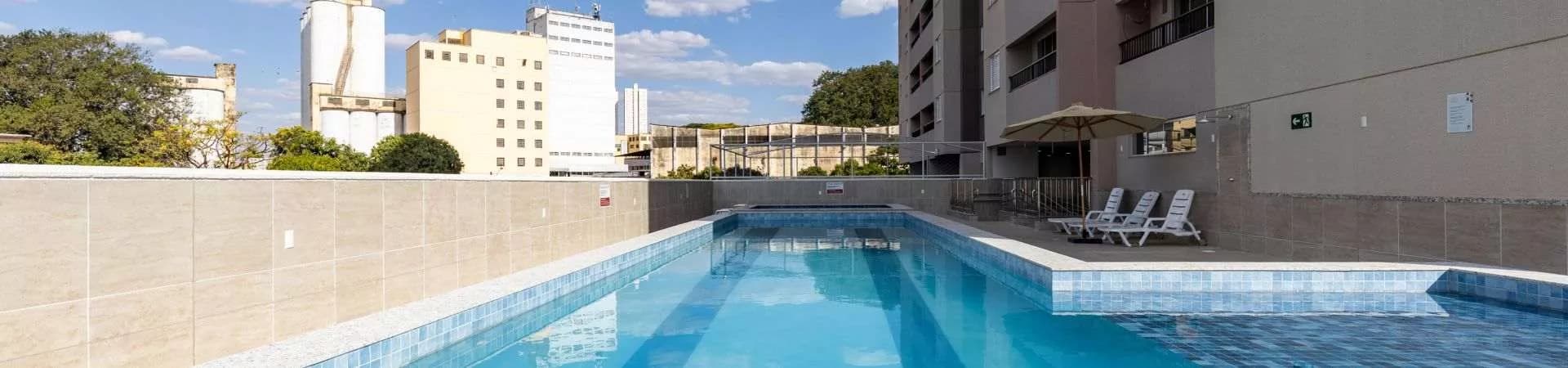 Piscina do empreendimento Alameda Leste, CMO Construtora