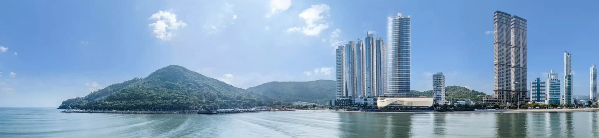 Fachada do Pharos, da construtora Cechinel